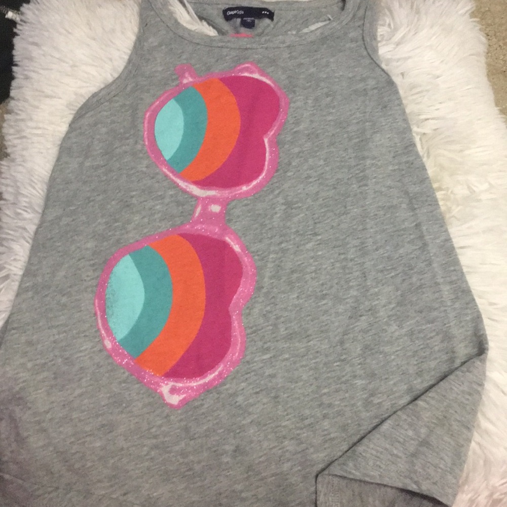 Gray tank-top